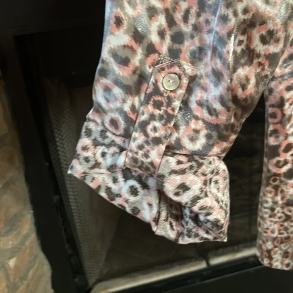 Ruby Rd. Pink and brown leopard patterned blouse with cascading ruffles Size 18 - Picture 6 of 11